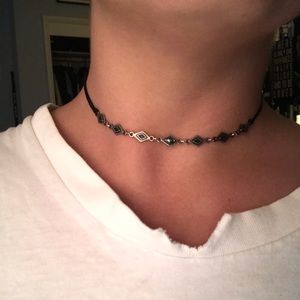 NWOT American Eagle Choker w/ Silver Accents